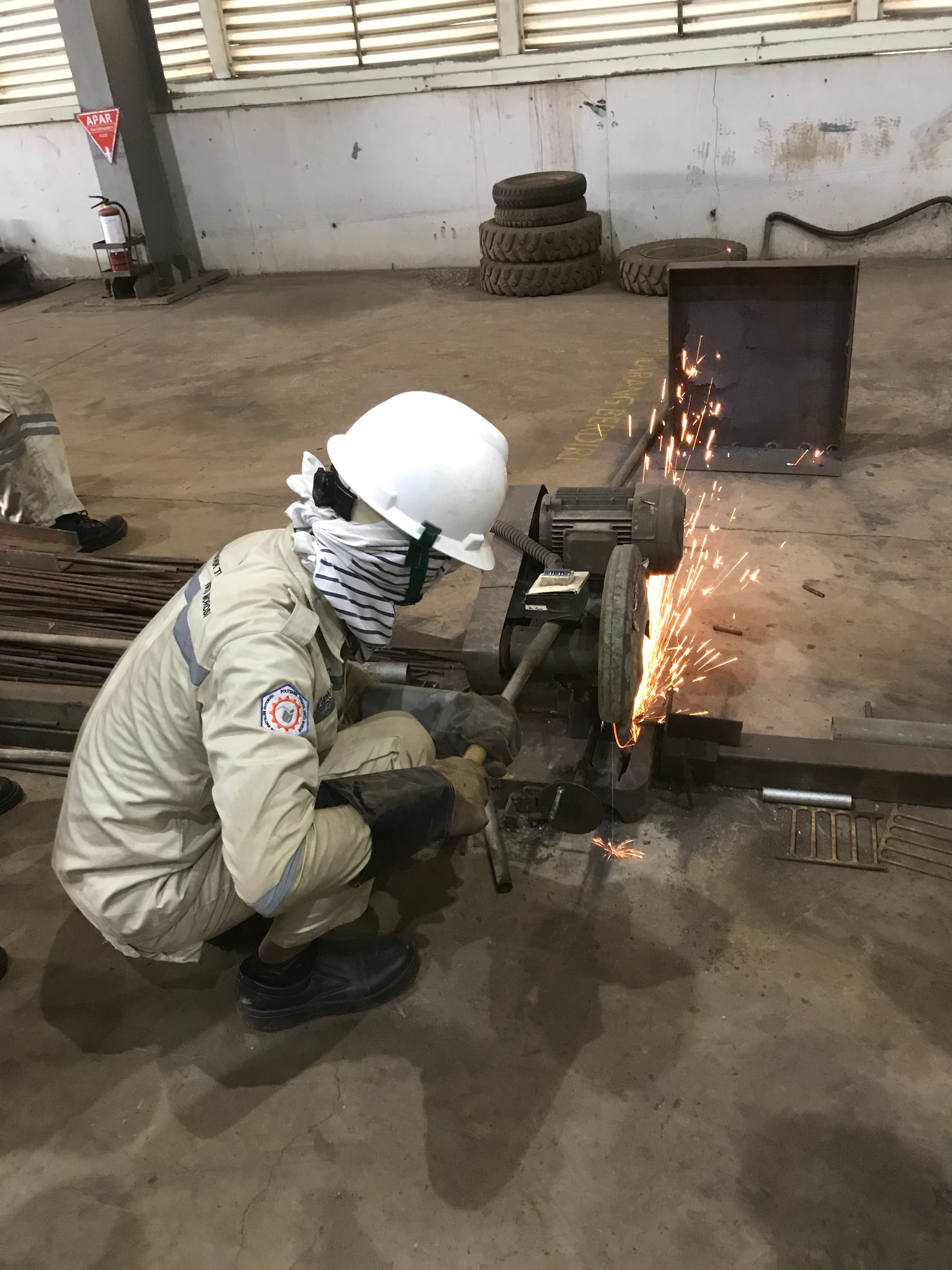 Pemotongan (Cutting)