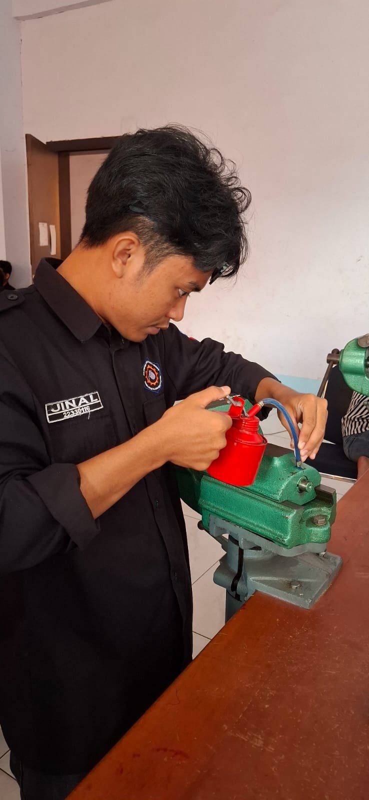 Inspeksi Alat Praktikum Perkakas Tangan